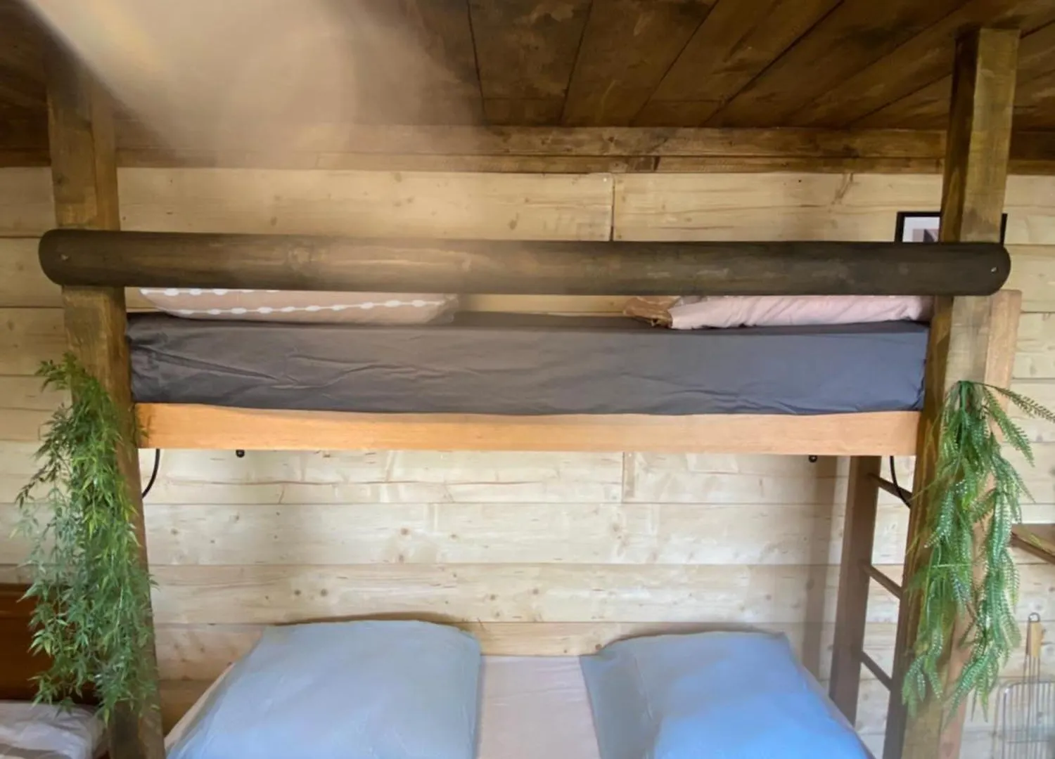 Les Pichies, Logement Insolite, Tiny House De Julia Saint-Leger-sur-Vouzance 0*,  France