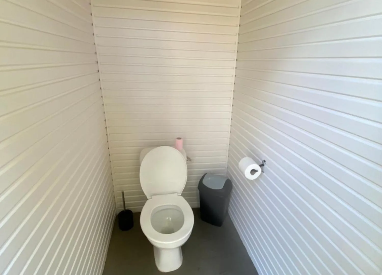 Campsite Les Pichies, Logement Insolite, Tiny House De Julia Saint-Leger-sur-Vouzance